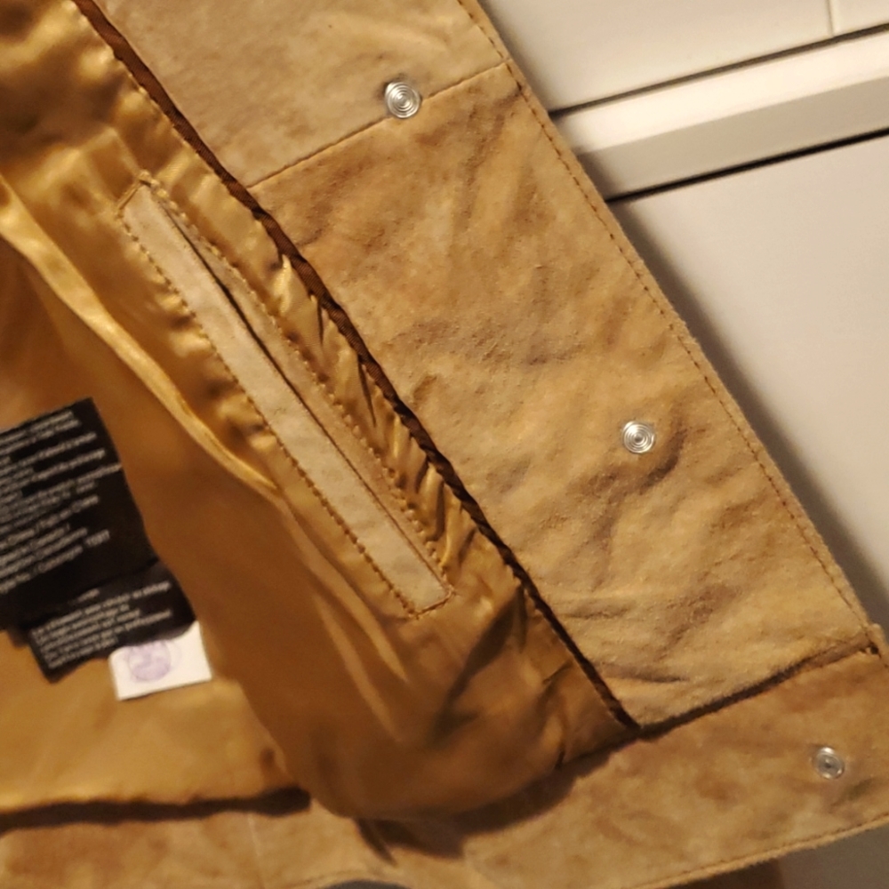 Genuine Leather Jacket - Picture 13 of 17